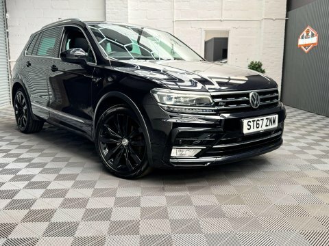 Volkswagen Tiguan 2.0 Tdi R-line ST67ZNM Black #6