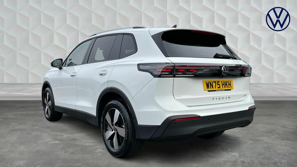 Volkswagen Tiguan Etsi Mhev Match Dsg Euro 6 5-Door WN75HKH White #3