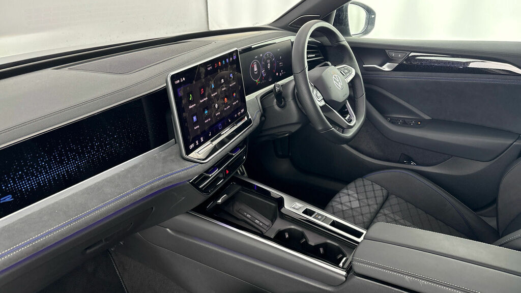 Volkswagen Passat Etsi Mhev R-line Dsg Euro 6 5-Door WR75ODV Grey #2
