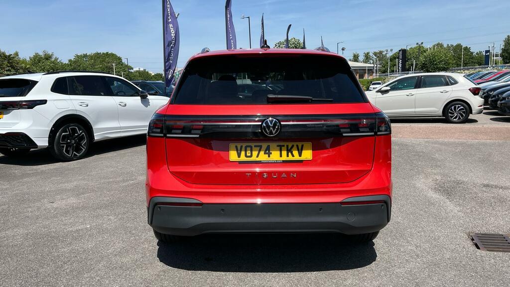 Volkswagen Tiguan 2.0 Tdi Match Dsg Euro 6 5-Door Red #6