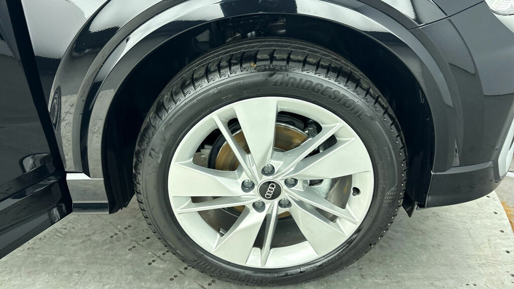 Audi Q2 1.0 Tfsi 30 S Line Euro 6 5-Door CF75KWS Black #5