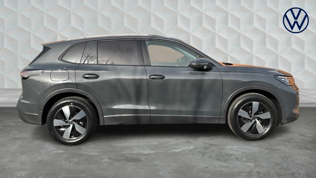 Volkswagen Tiguan Etsi Mhev Match Dsg Euro 6 5-Door VO26GXC Grey #4