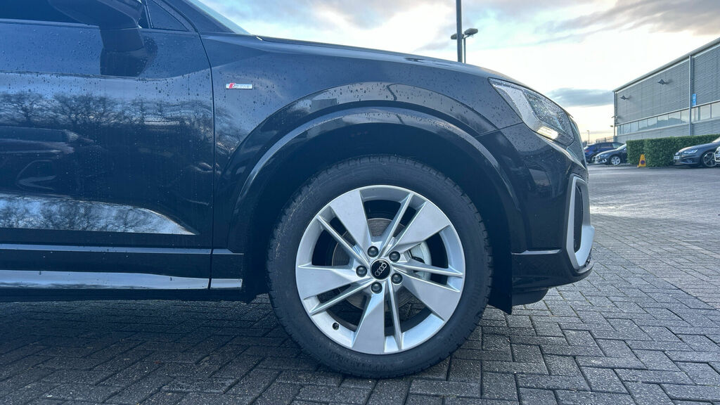 Audi Q2 1.0 Tfsi 30 S Line Euro 6 5-Door WP75UYR Black #5