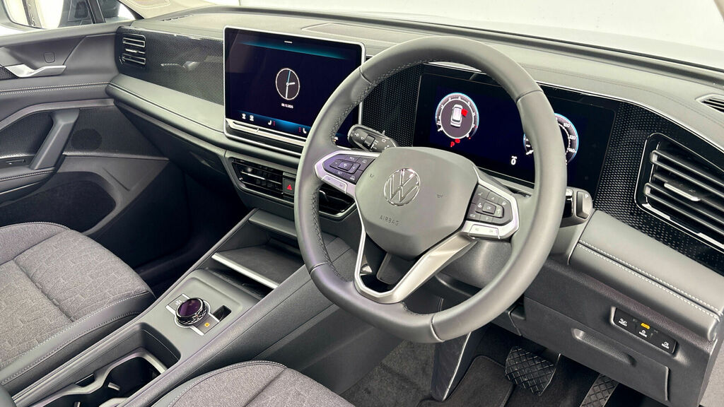 Volkswagen Tiguan Etsi Mhev Match Dsg Euro 6 5-Door WP75ZKN Grey #6