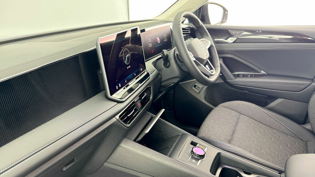 Volkswagen Tiguan Etsi Mhev Match Dsg Euro 6 5-Door WP75ZKN Grey #2