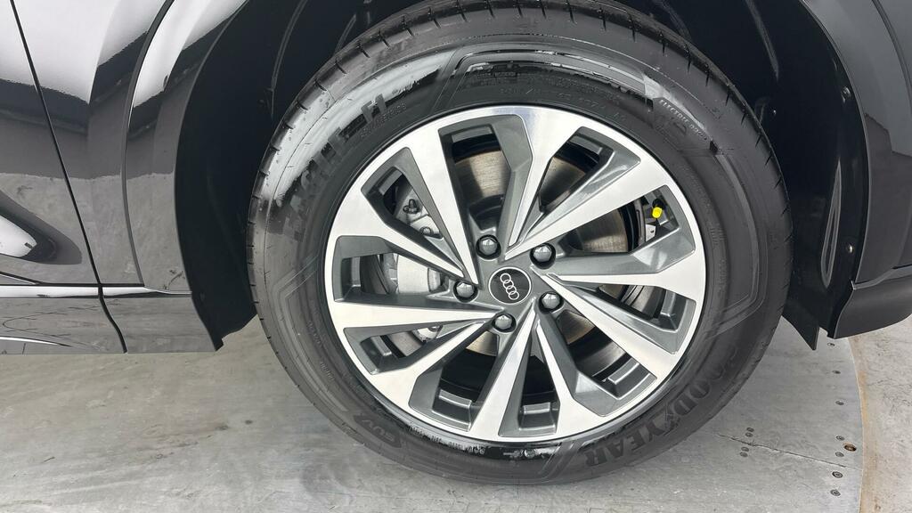 Audi Q6 E-Tron E-tron 83Kwh Sport 5-Door Black #4