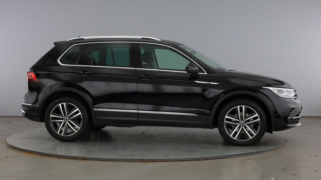 Volkswagen Tiguan Tsi Elegance Dsg Euro 6 5-Door WN73KHJ Black #4