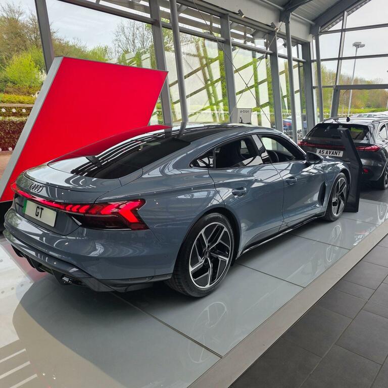 Audi E Tron GT 105Kwh Quattro 4-Door Grey #4