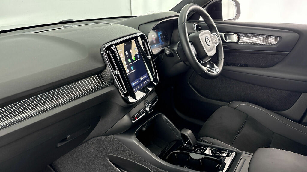 Volvo XC40 2.0 B4 Mhev Plus Dark Dct Euro 6 5-Door DE25GTU Silver #2