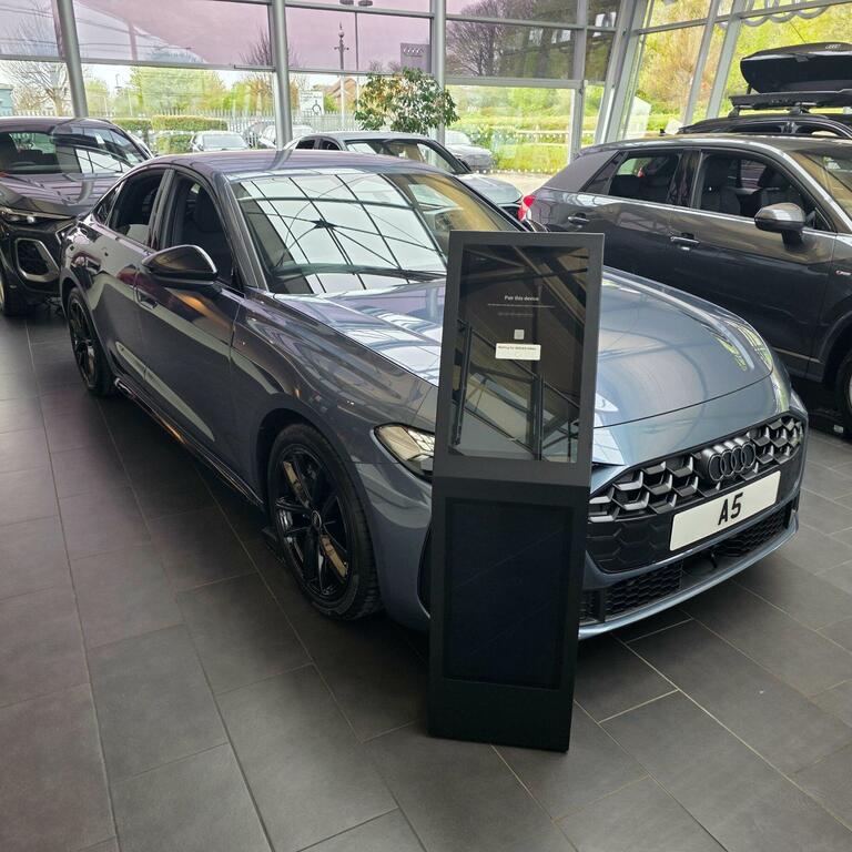Audi A5 2.0 E-hybrid5.9kwh Black Edition Saloon S Tronic Q Blue