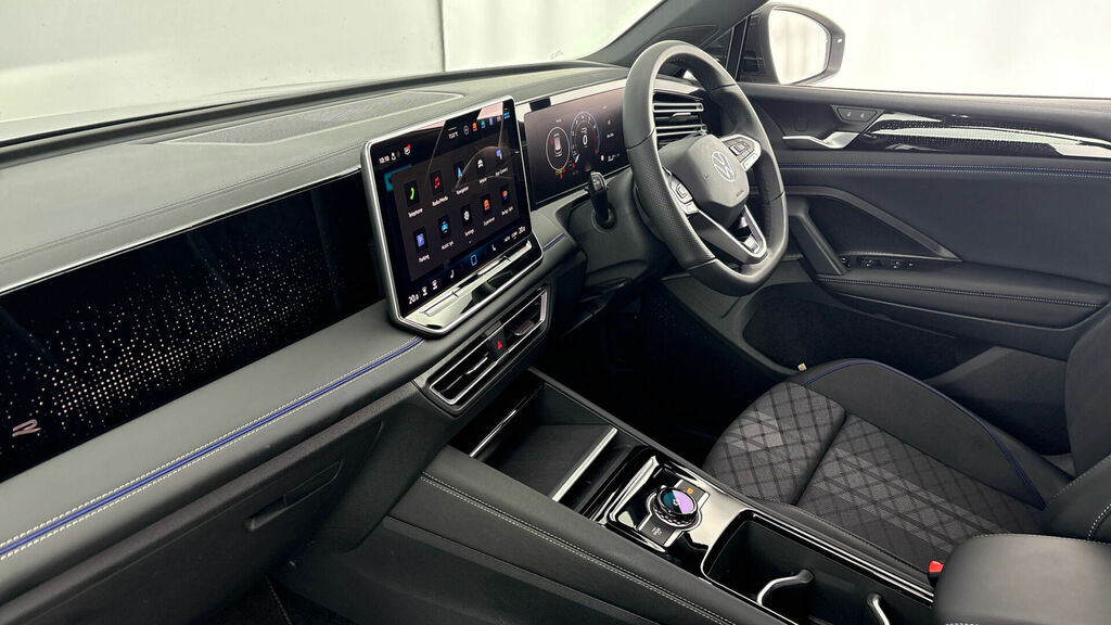 Volkswagen Tiguan Etsi Mhev R-line Dsg Euro 6 5-Door WU75HVG Grey #2