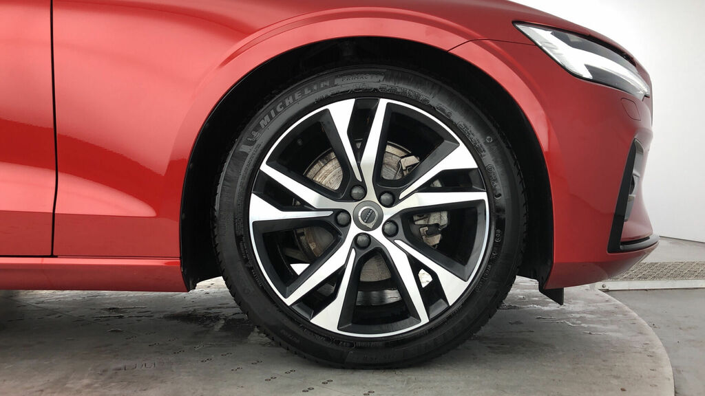 Volvo V60 2.0 B4 Mhev R-design Euro 6 5-Door Red #5
