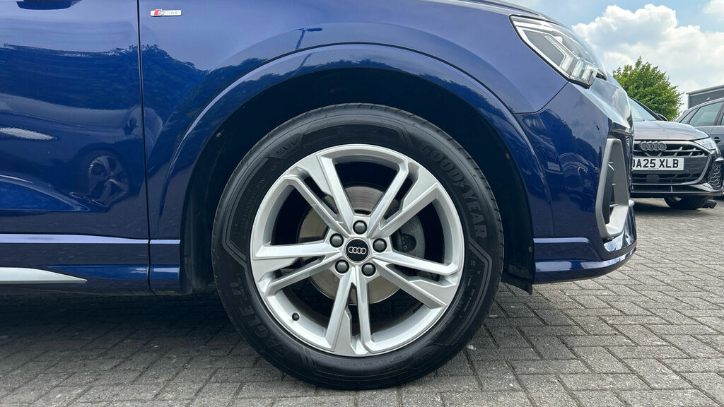 Audi Q3 Tfsi Cod 35 S Line S Tronic Euro 6 5-Door GD23DUV Blue #5