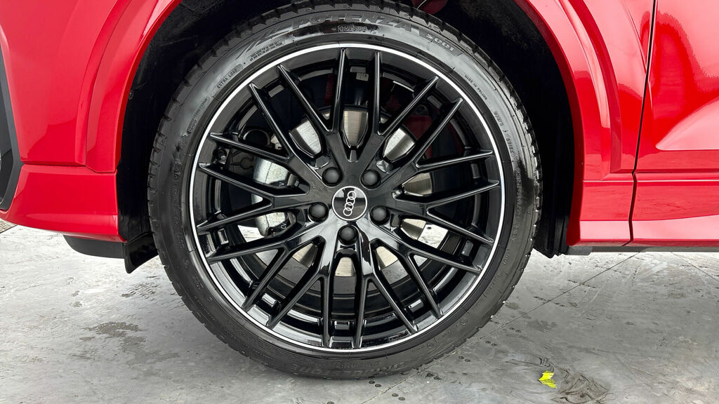 Audi Q2 Tfsi Cod 35 Black Edition S Tronic Euro 6 5-Door Red #5