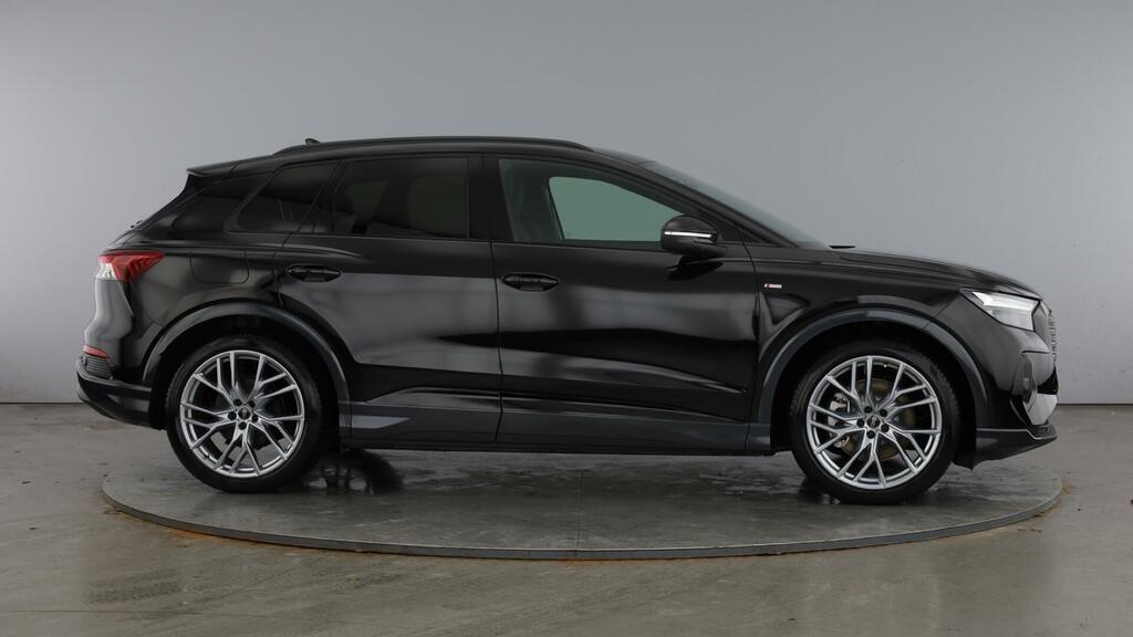 Audi Q4 E Tron 45 Black Edition 5-Door 82Kwh Black #3