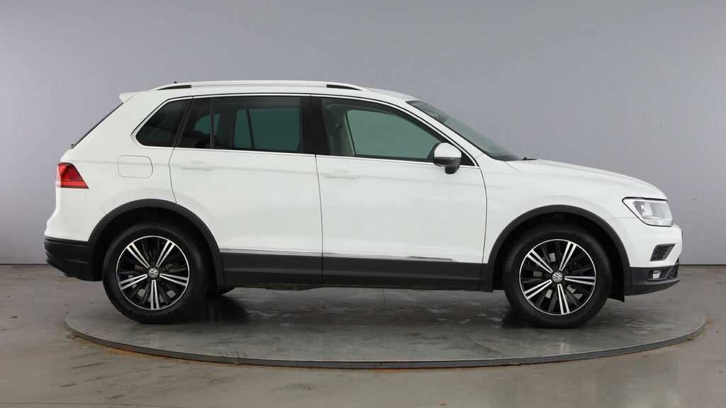 Volkswagen Tiguan 2.0 Tdi Se Euro 6 5-Door WJ67PXX White #4