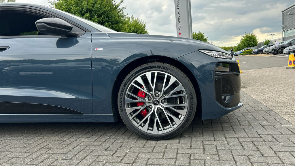 Audi A6 E-tron Avant 100Kwh Performance Edition 1 5-Door KM75NCX Blue #5