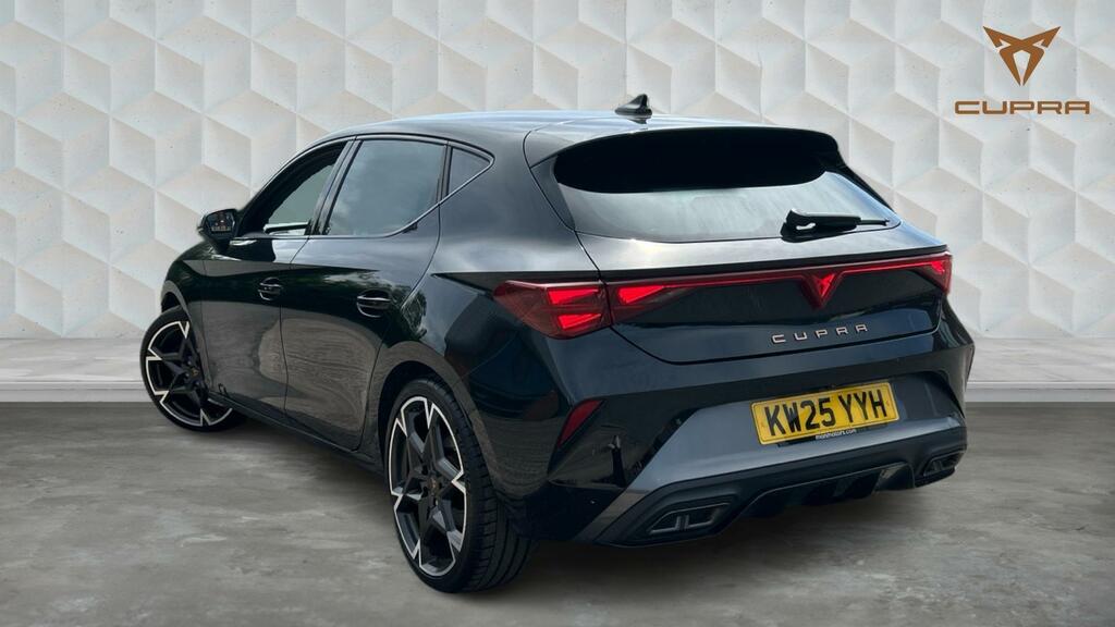 Cupra Leon Etsi V2 Dsg Euro 6 5-Door KW25YYH Black #2