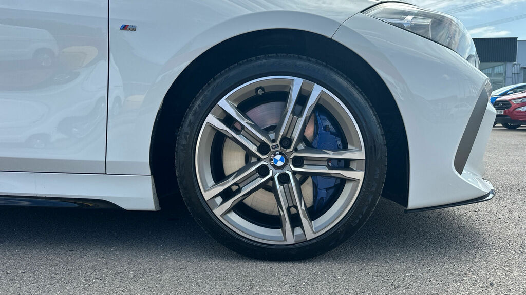 BMW 1 Series 2.0 M135i Xdrive Euro 6 5-Door WO73CXE White #5