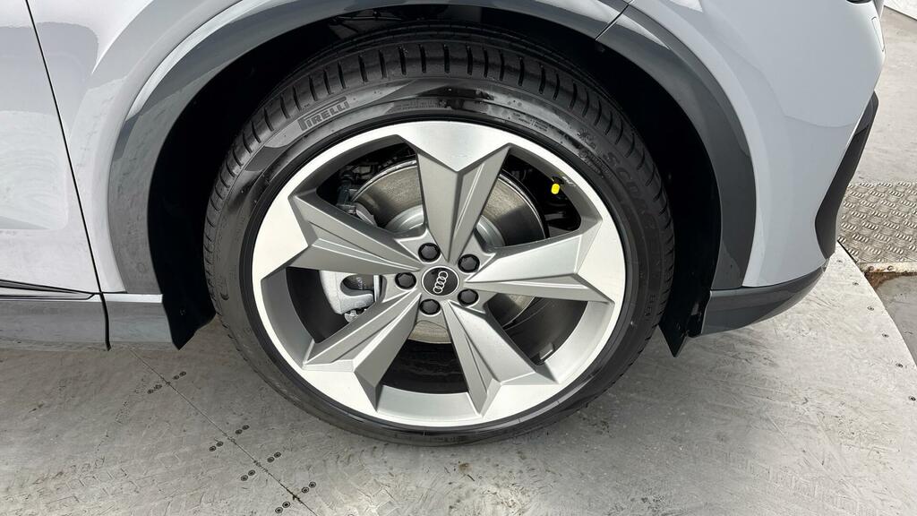 Audi Q4 E Tron 45 Black Edition Sportback Quattro 5-Door 82K Grey #4