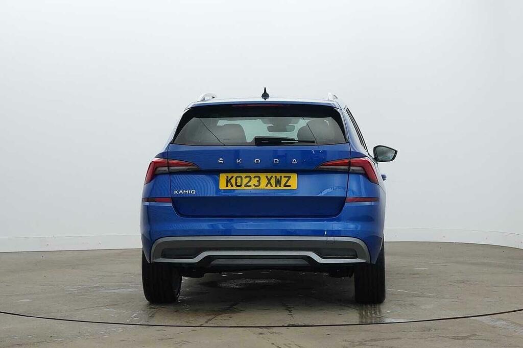 Skoda Kamiq Tsi Act Se L Executive Dsg Euro 6 5-Door KO23XWZ Blue #6