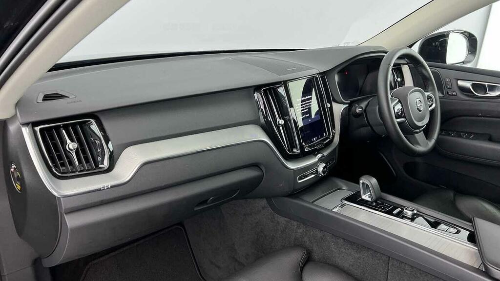 Volvo XC60 2.0 B4 Mhev Plus Euro 6 5-Door ML23ENC Black #6
