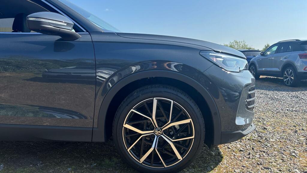 Volkswagen Tiguan Etsi Mhev Elegance Dsg Euro 6 5-Door Grey #4