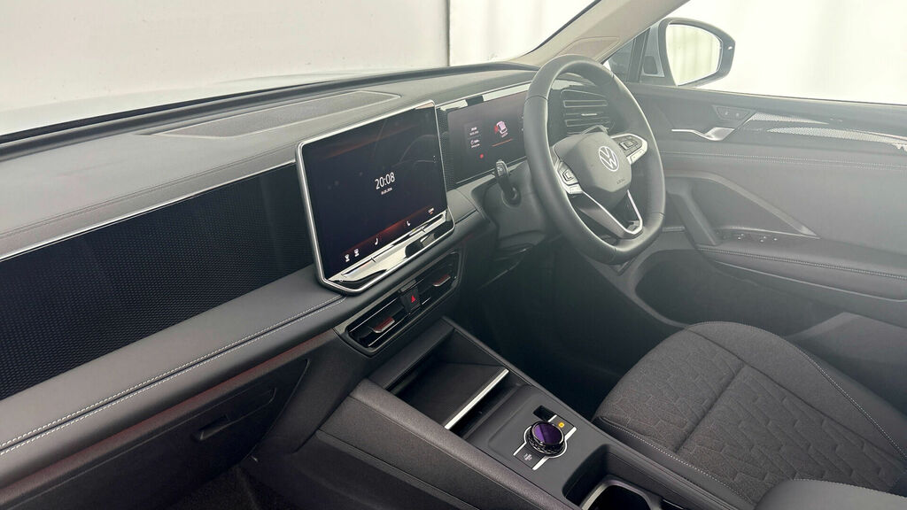 Volkswagen Tiguan Etsi Mhev Match Dsg Euro 6 5-Door CK26OVL Silver #2