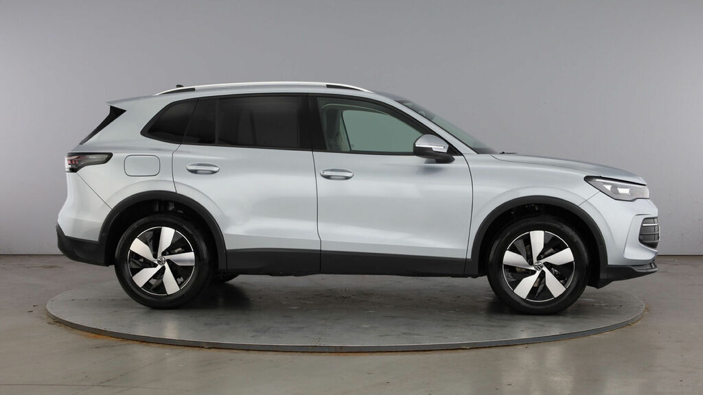 Volkswagen Tiguan Etsi Mhev Match Dsg Euro 6 5-Door CK26OVL Silver #4