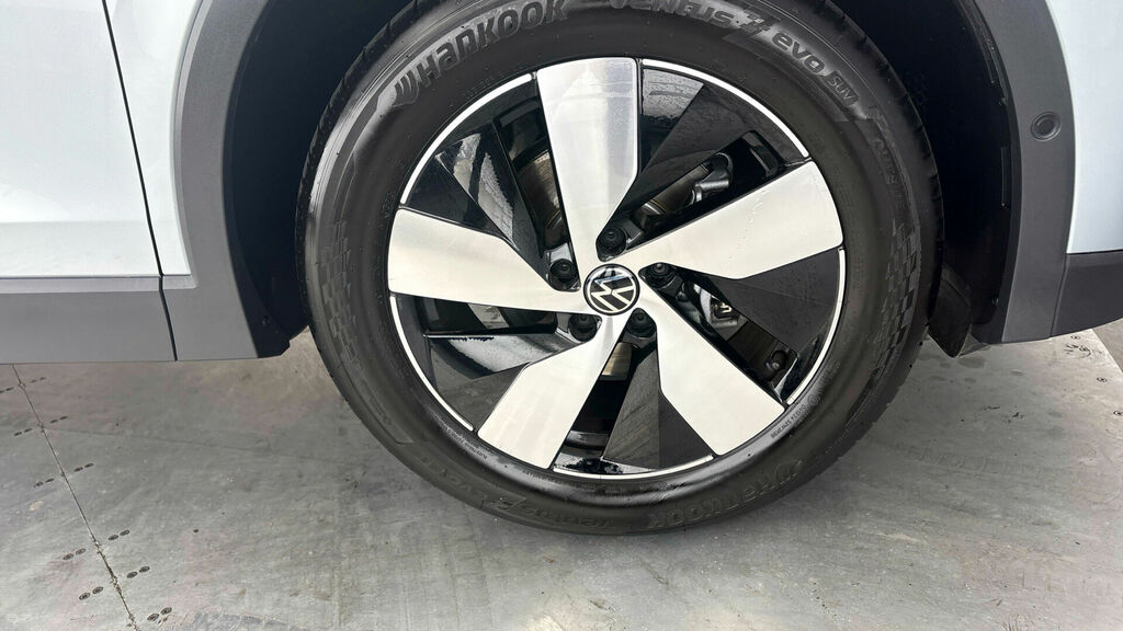 Volkswagen Tiguan Etsi Mhev Match Dsg Euro 6 5-Door CK26OVL Silver #5