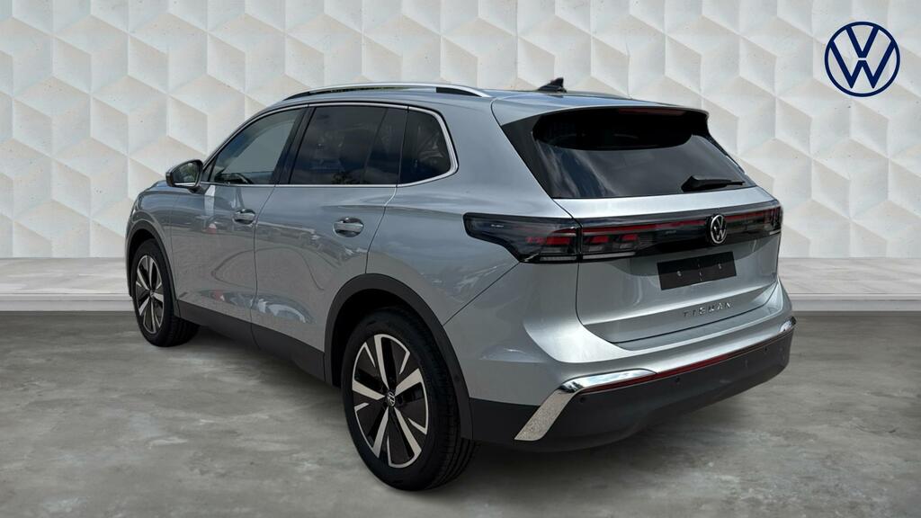 Volkswagen Tiguan 2.0 Tdi Elegance Dsg Euro 6 5-Door Silver #2