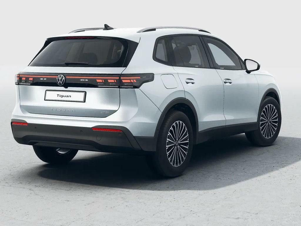 Volkswagen Tiguan Etsi Mhev Match Dsg Euro 6 5-Door Silver #3
