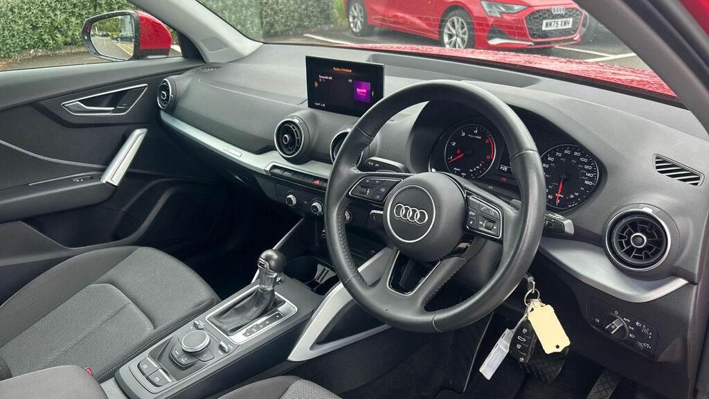 Audi Q2 Tdi 30 Sport S Tronic Euro 6 5-Door Red #6