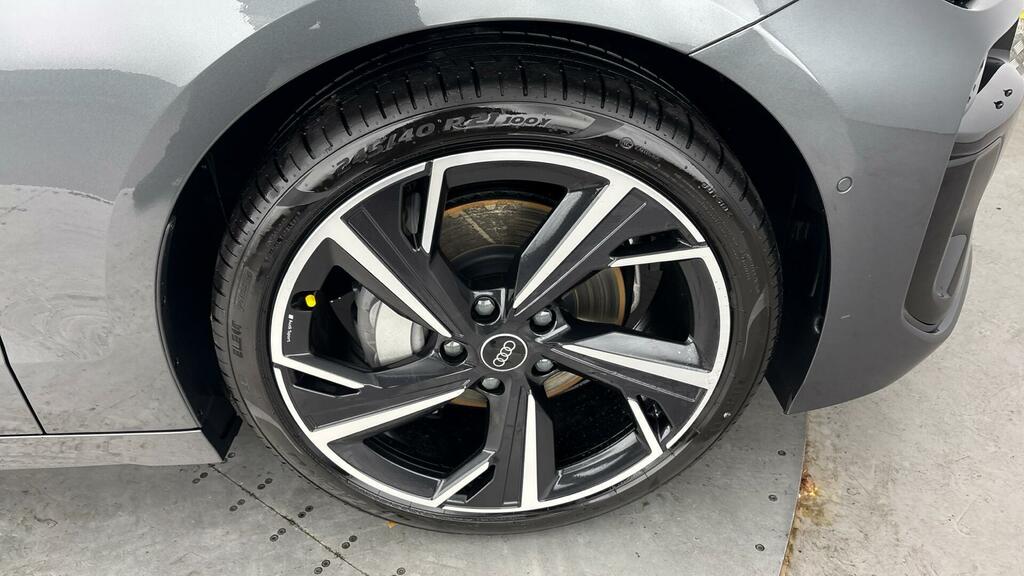 Audi A6 E-tron Sportback 100Kwh Black Edition Quattro 5-Door Grey #4