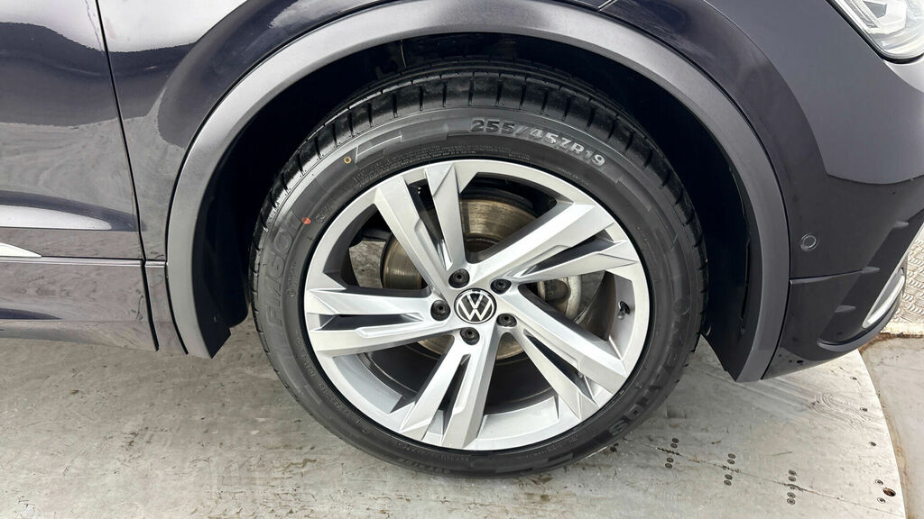 Volkswagen Tiguan Tsi R-line Edition Dsg Euro 6 5-Door YH23BBE Black #5