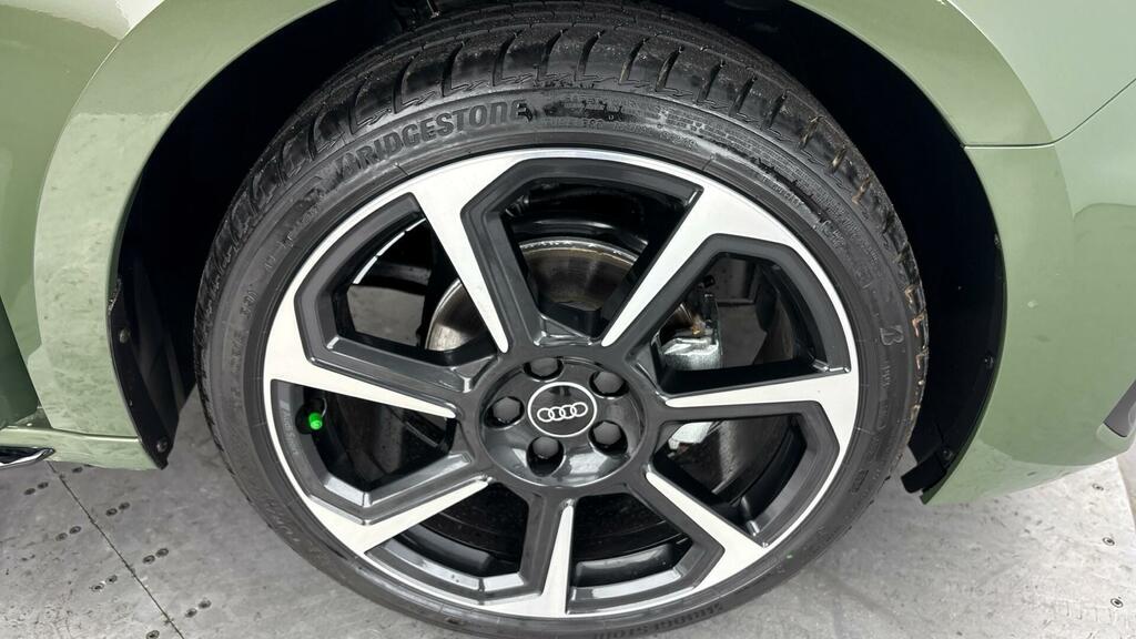 Audi A1 1.0 Tfsi 30 Black Edition Sportback S Tronic Euro Green #4
