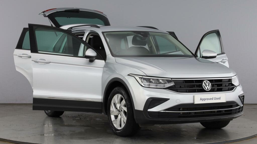 Volkswagen Tiguan Tsi Life Dsg Euro 6 5-Door YY23LOD Silver #5