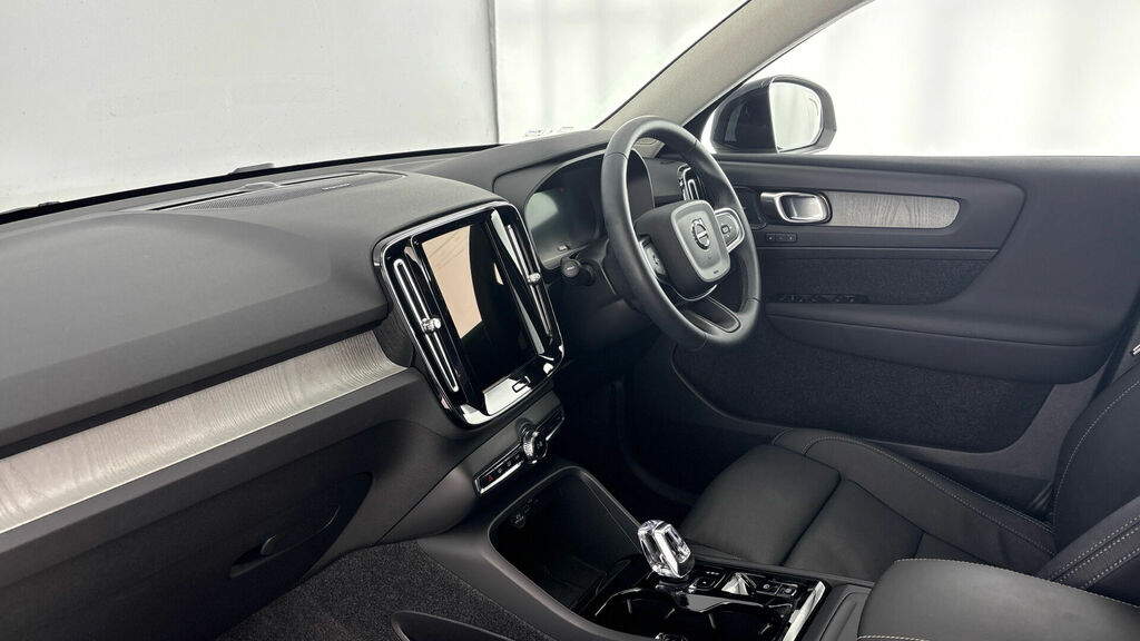 Volvo XC40 2.0 B3 Mhev Ultra Dark Dct Euro 6 5-Door CK75PTO Brown #2