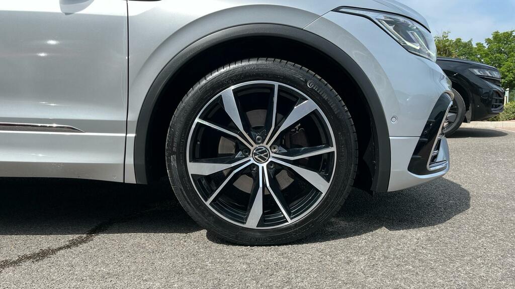 Volkswagen Tiguan 2.0 Tsi R-line Dsg 4Motion Euro 6 5-Door BT72MYN Silver #4