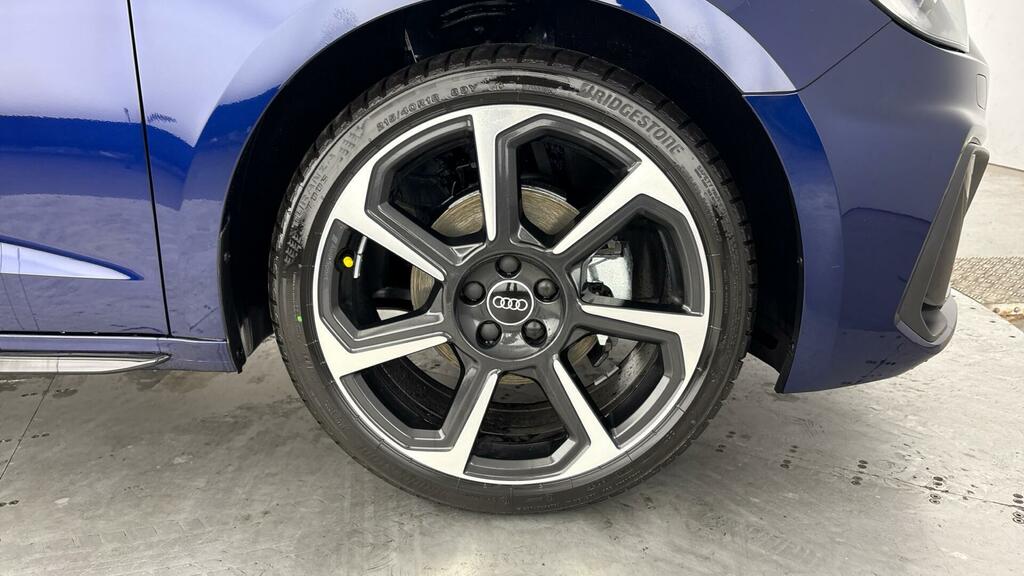 Audi A1 Sportback Black Edition 35 Tfsi 150 Ps S Tronic Blue #4