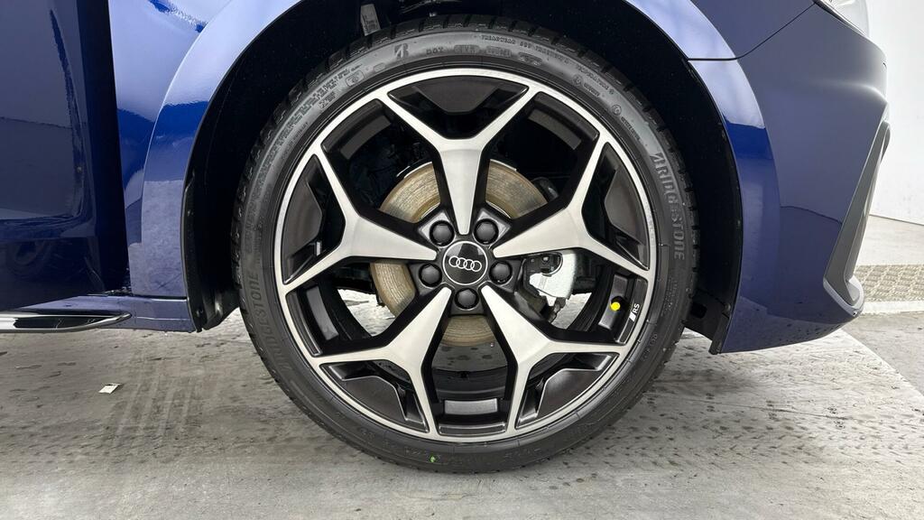 Audi A1 Sportback Black Edition 30 Tfsi 116 Ps S Tronic Blue #4