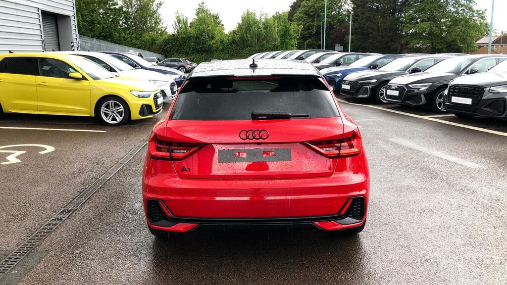Audi A1 Sportback Black Edition 30 Tfsi 116 Ps S Tronic Red #6