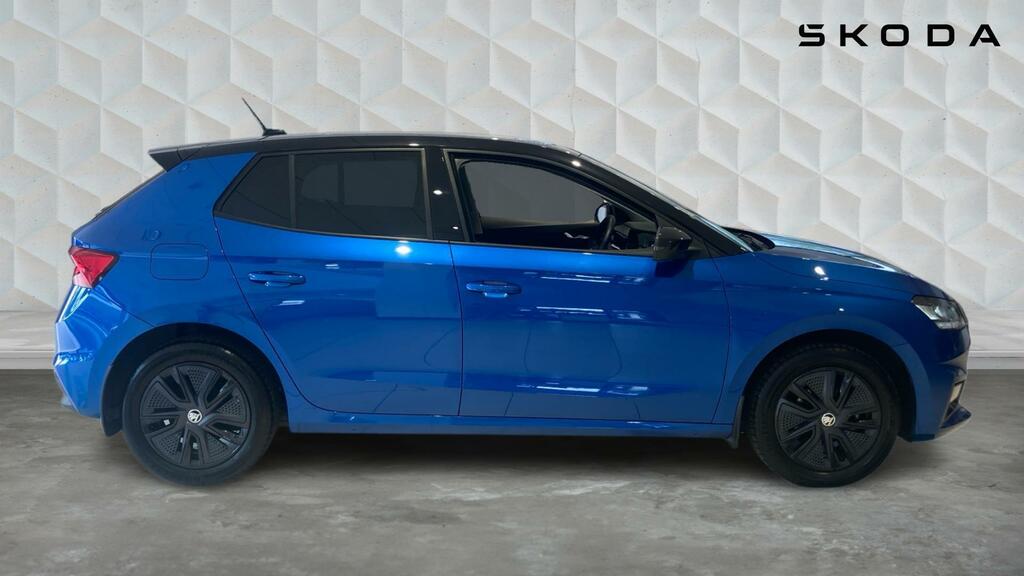 Skoda Fabia 1.0 Tsi Design Edition Euro 6 5-Door VK74YLL Blue #3