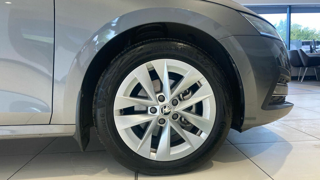 Skoda Octavia Tsi Act Se L Euro 6 5-Door Grey #5
