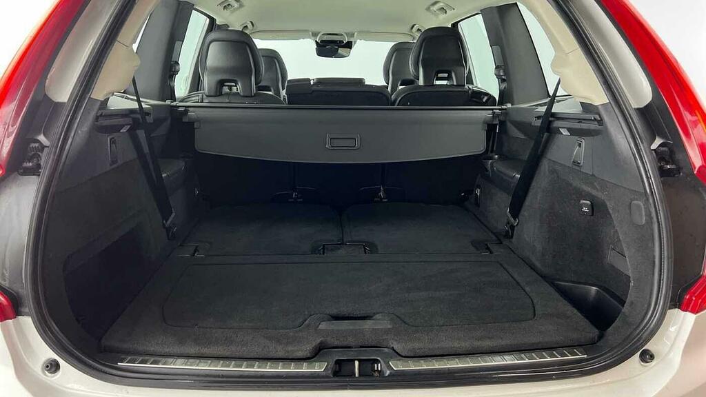 Volvo XC90 2.0 B5 Mhev Momentum 4Wd Euro 6 5-Door DN71GGJ White #5