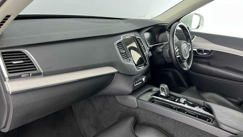 Volvo XC90 2.0 B5 Mhev Momentum 4Wd Euro 6 5-Door DN71GGJ White #6