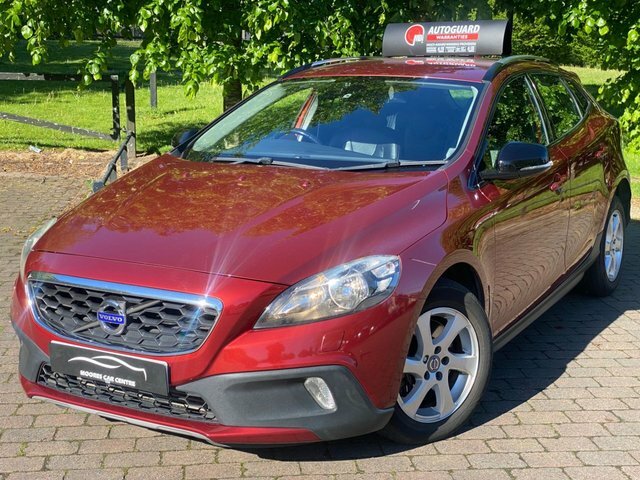 Volvo V40 Cross Country 2.0 D4 Se Nav Red