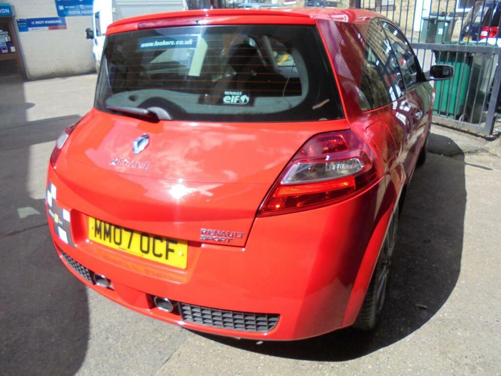 Renault Megane 2.0T Team F1 Team R26 Red #6