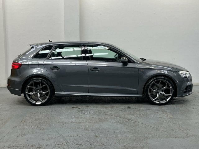 Audi A3 1.6 Tdi 30 S Line Sportback S Tronic Eu SH68YOR Grey #2