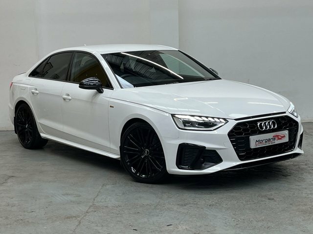 Audi A4 2.0 Tdi 35 Black Edition Saloon S Troni Black